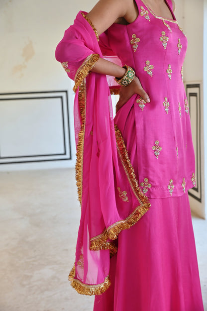 SQUARE NECKLINE FLORAL BUTTI EMBROIDERED SHORT KURTA WITH PALAZZO AND DUPATTA- EC-SH-RAHI25-11- BrightPink