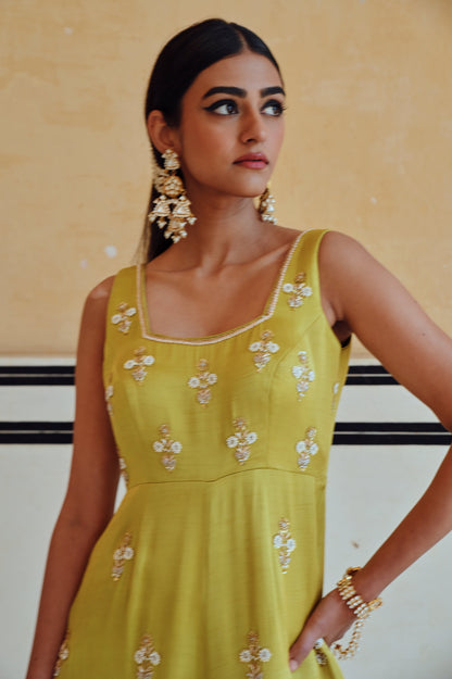 LIME SQUARE NECKLINE FLORAL BUTTI EMBROIDERED FLARED JUMPSUIT- EC-JS-RAHI25-16- Lime