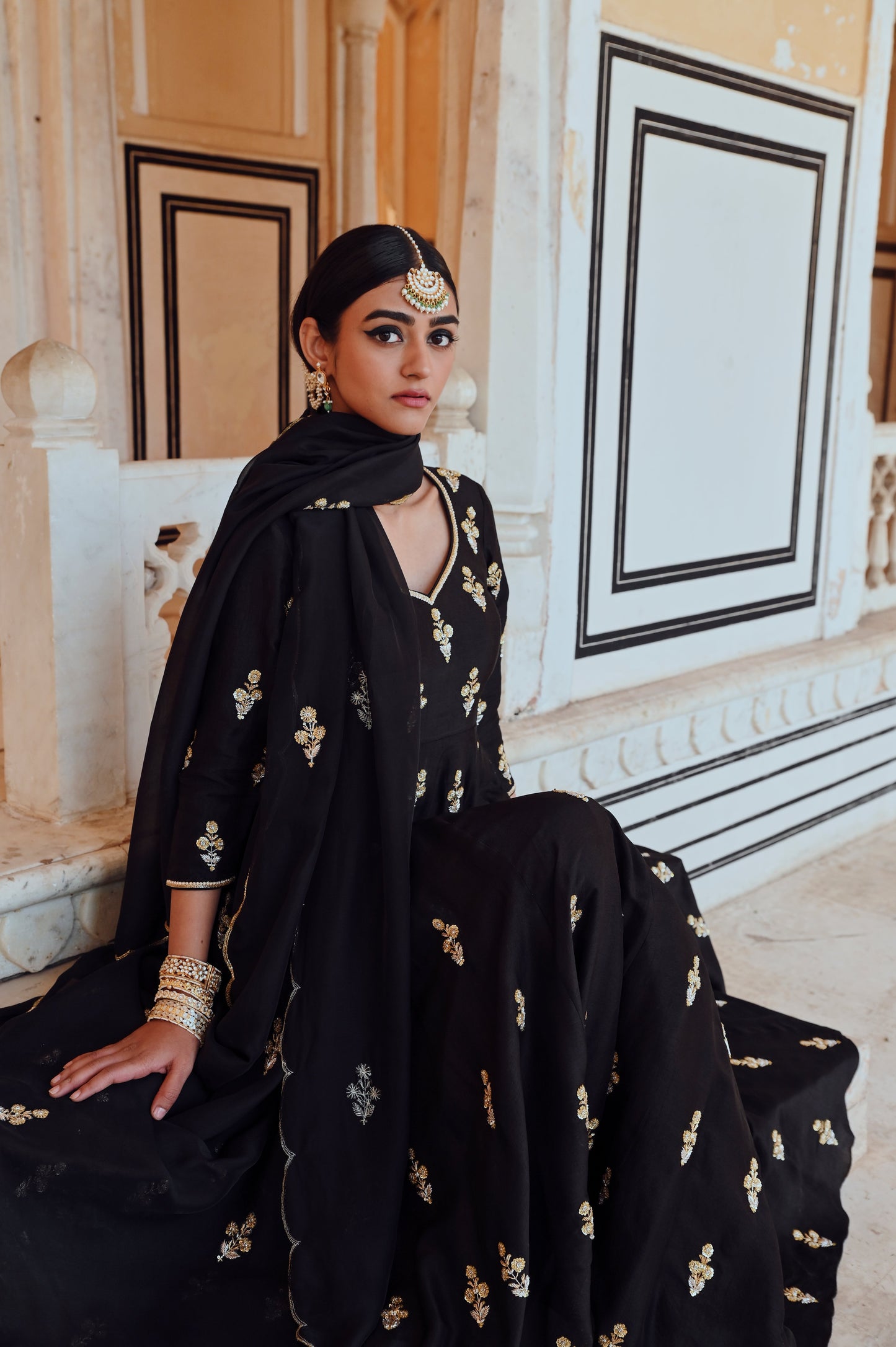BLACK FLORAL BUTTI EMBROIDERED 12 KALI ANARKALI WITH PALAZZO & DUPATTA- EC-AK-RAHI25-03- Black