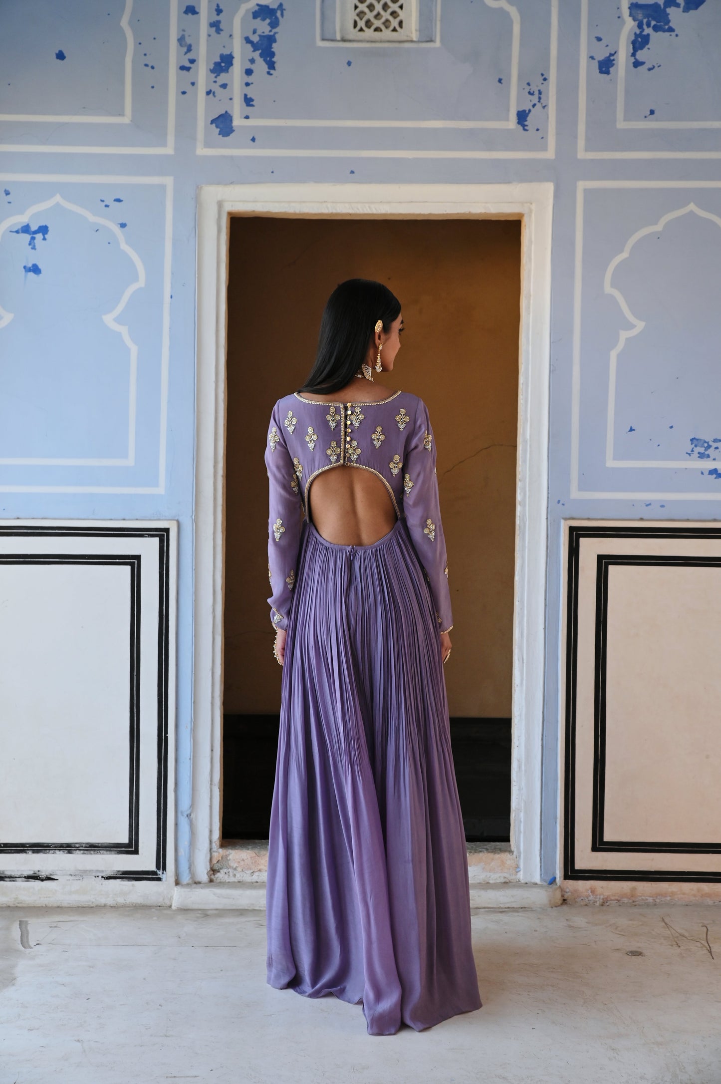 LILAC V-NECK FLORAL BUTTI EMBROIDERED FULL SLEEVE ANARKALI WITH DUPATTA- EC-AK-RAHI25-07- Lilac