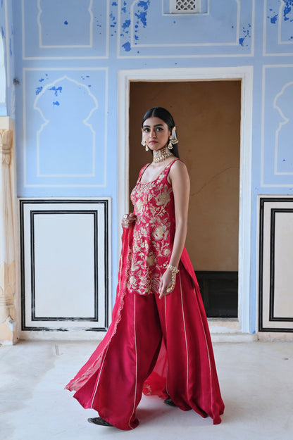 RED SQUARE NEKLINE BIG FLOWER JAAL EMBROIDERED SHORT KURTA WITH PALAZZO AND DUPATTA- EC-SH-RAHI25-12-Red