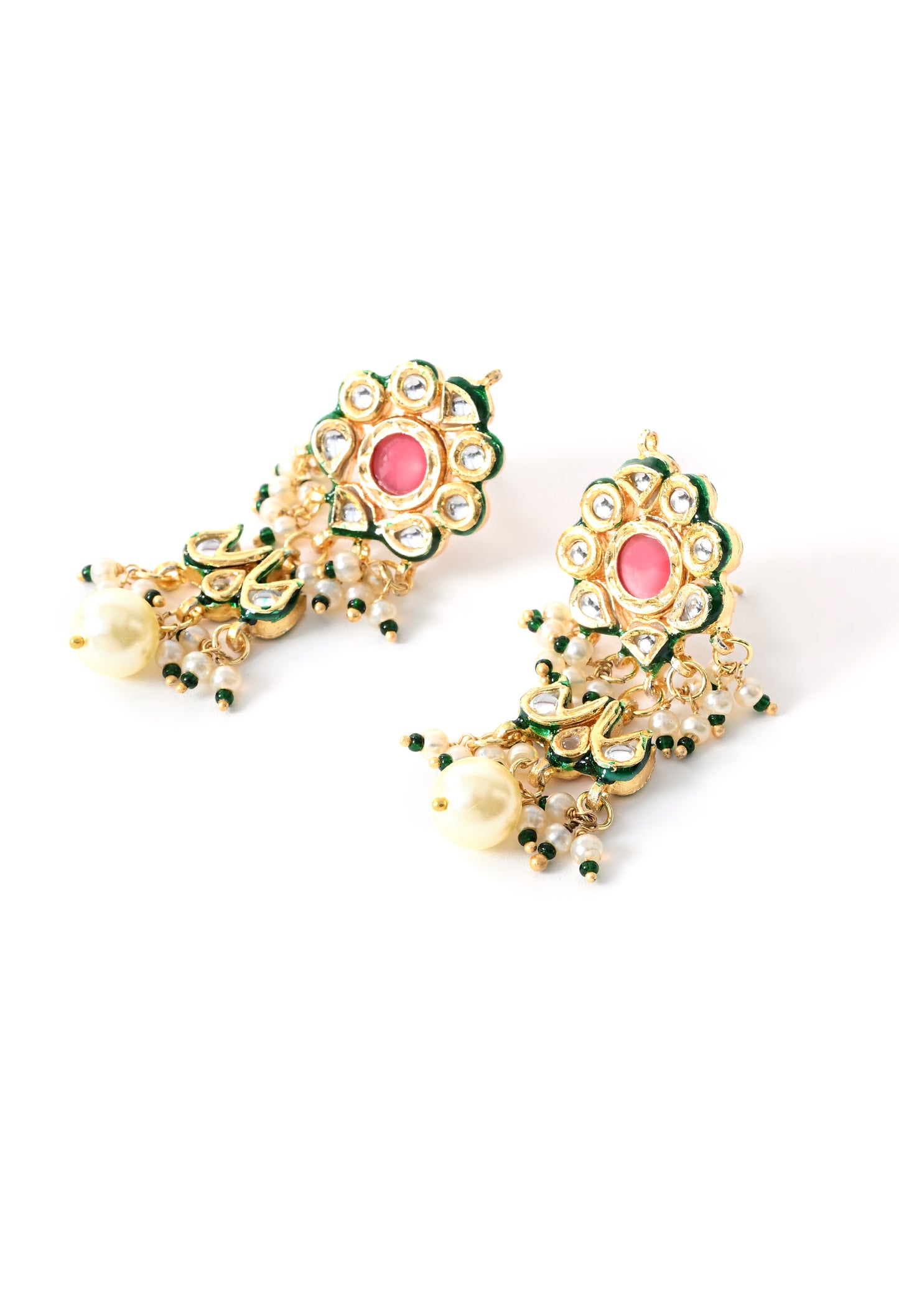 Gold plated   ethnic chokar set with earings
