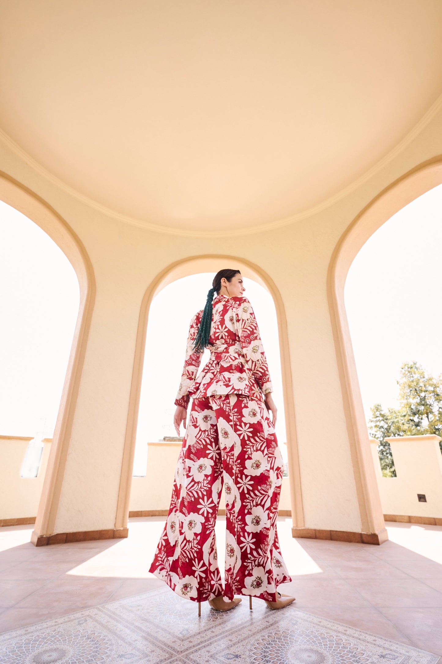 SAINA NEHWAL IN FLORAL PRINT EMBROIDERED TIE-KNOT JACKET WITH PANT- EC-JP-EG24-20- MaroonWhite