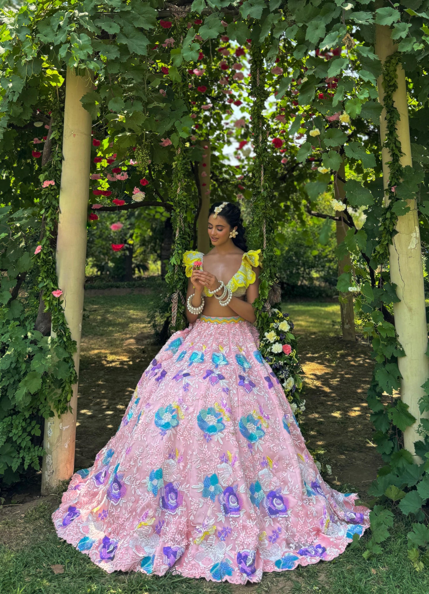 Mehuli Lehenga