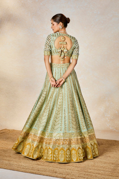 Kashni Lehenga