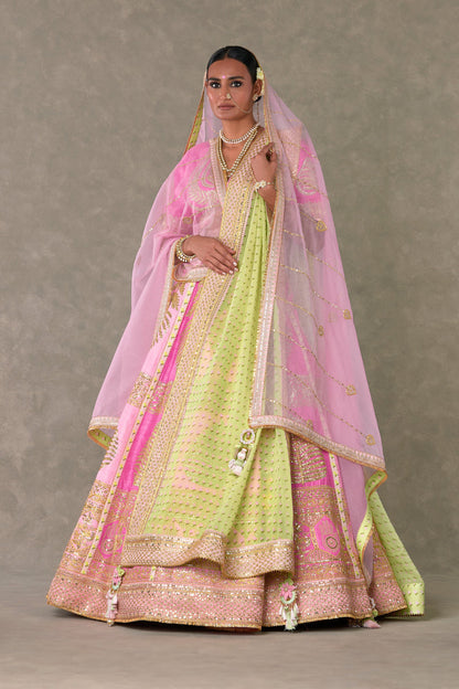 Barfi Pink ‘Paan-Patti’ lehenga