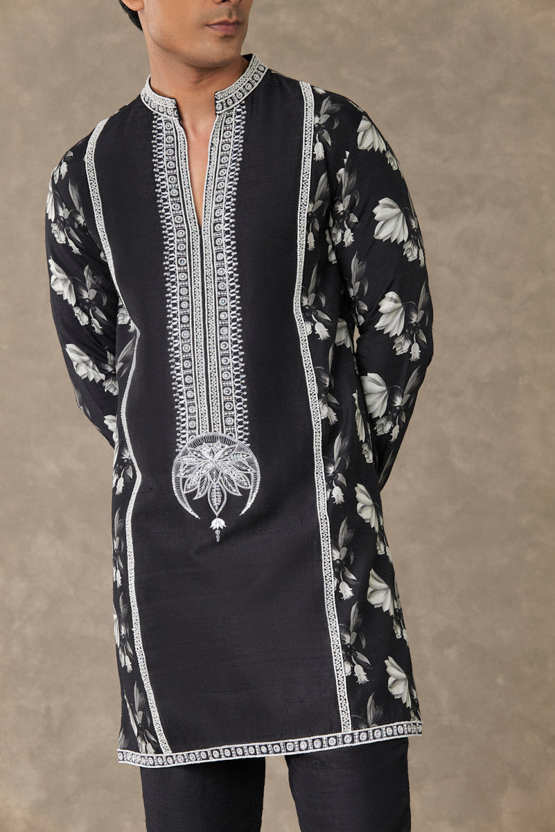 Black Chaand Kurta Set