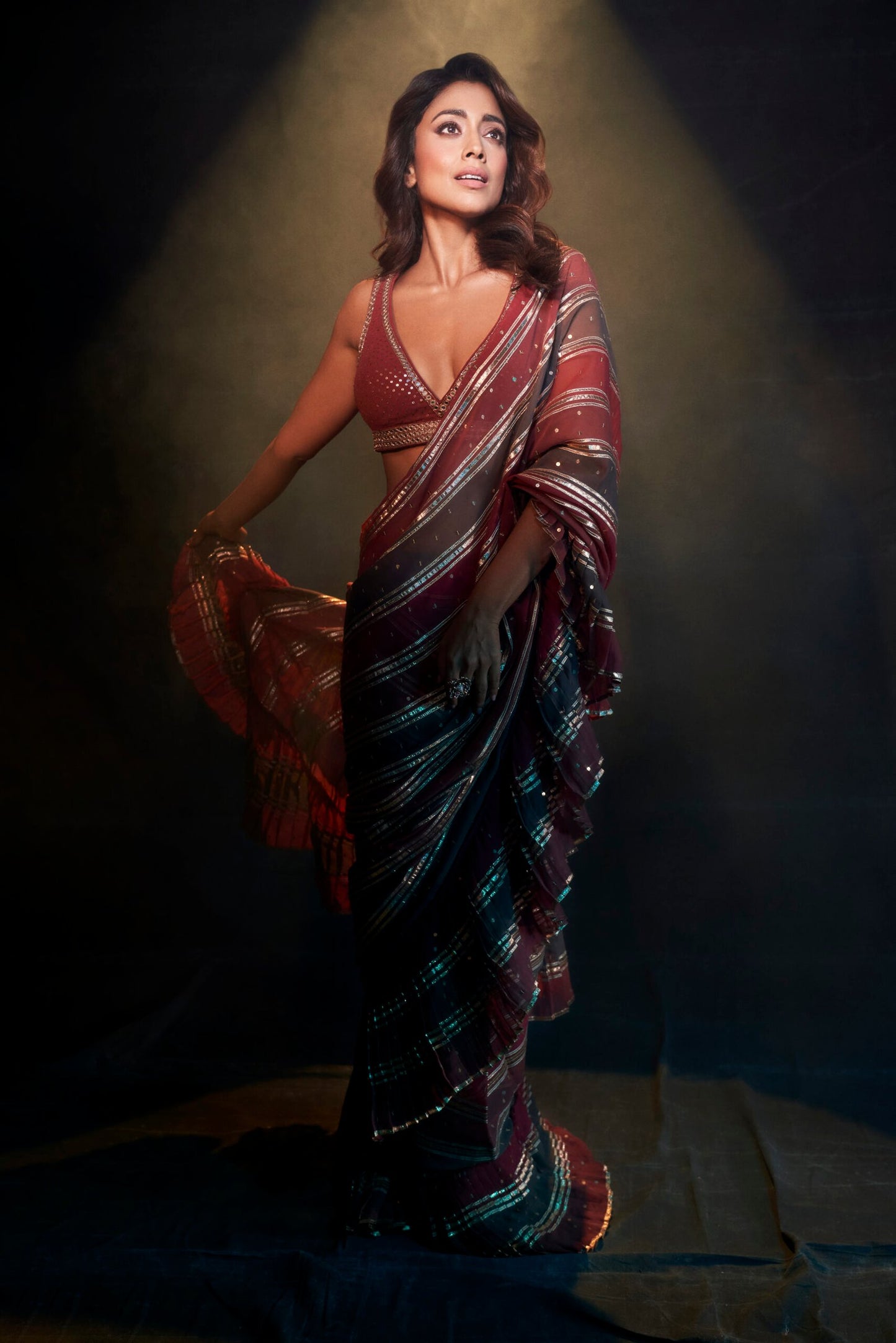 SHRIYA SARAN IN Gota Pre Draped Charcoal Grey Multicolor Saree Set