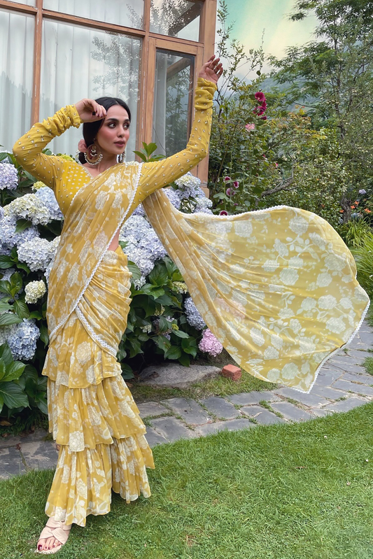 Neha Singh in the NEVRA SAREE SET