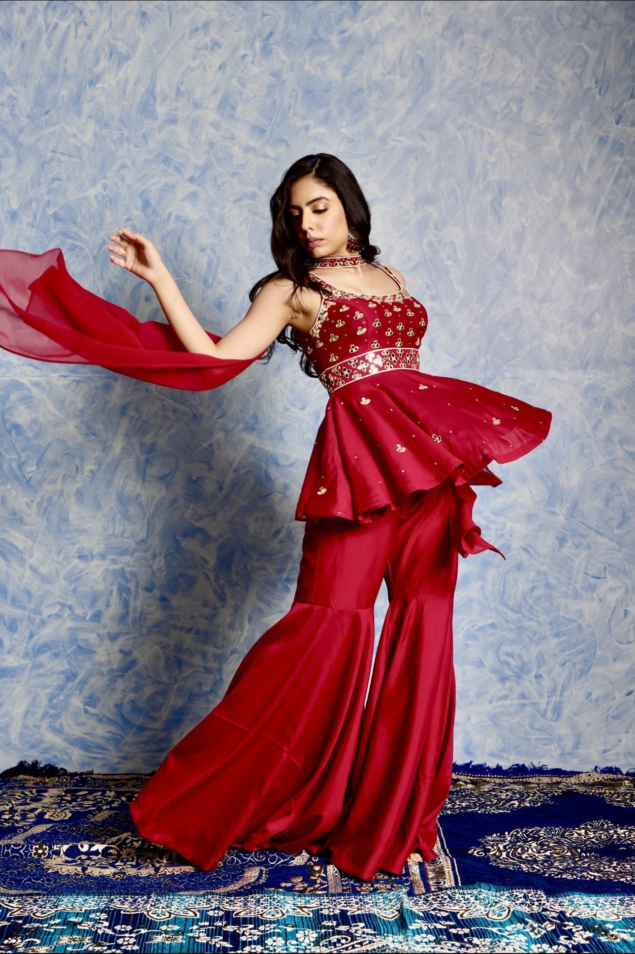 Aaisha Sharara Set