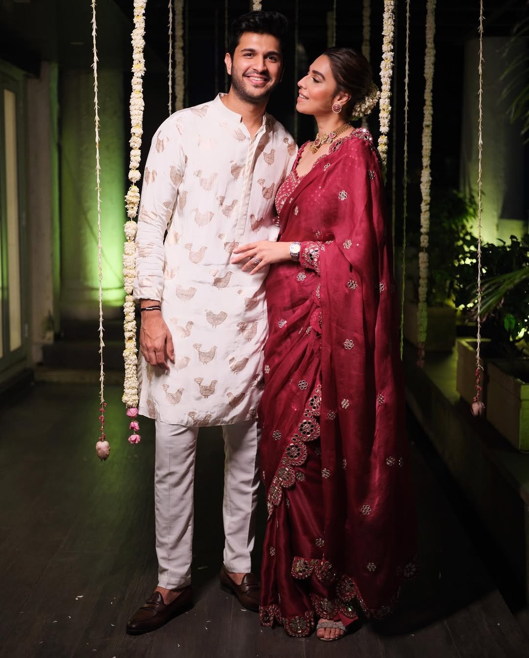 SUMMIYYA In Jhalak Mellow Wine Mirror Scallop Saree Set