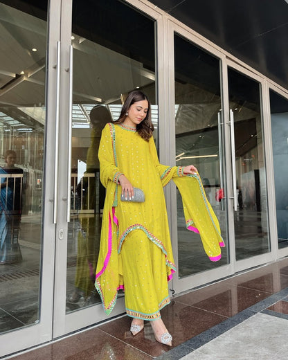 Smridhi Sibal In Moss Green Asymmetrical Kurta Set With Dupatta