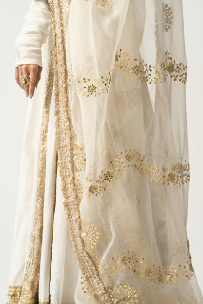 Aarohi Safed Lampi Anarkali Dupatta Set