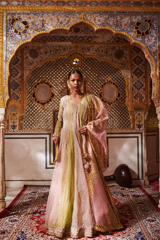 Hayat Angrakha Lampi Set