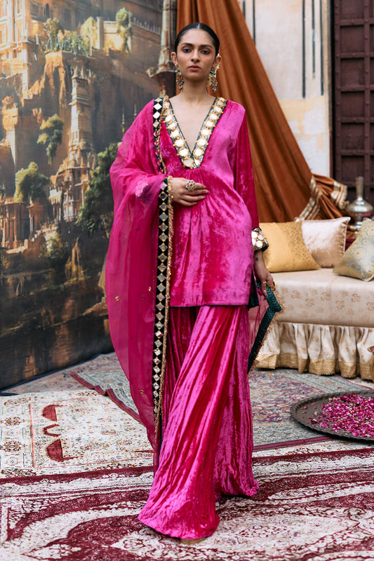 Gulaab Makhmal Khayal Suit