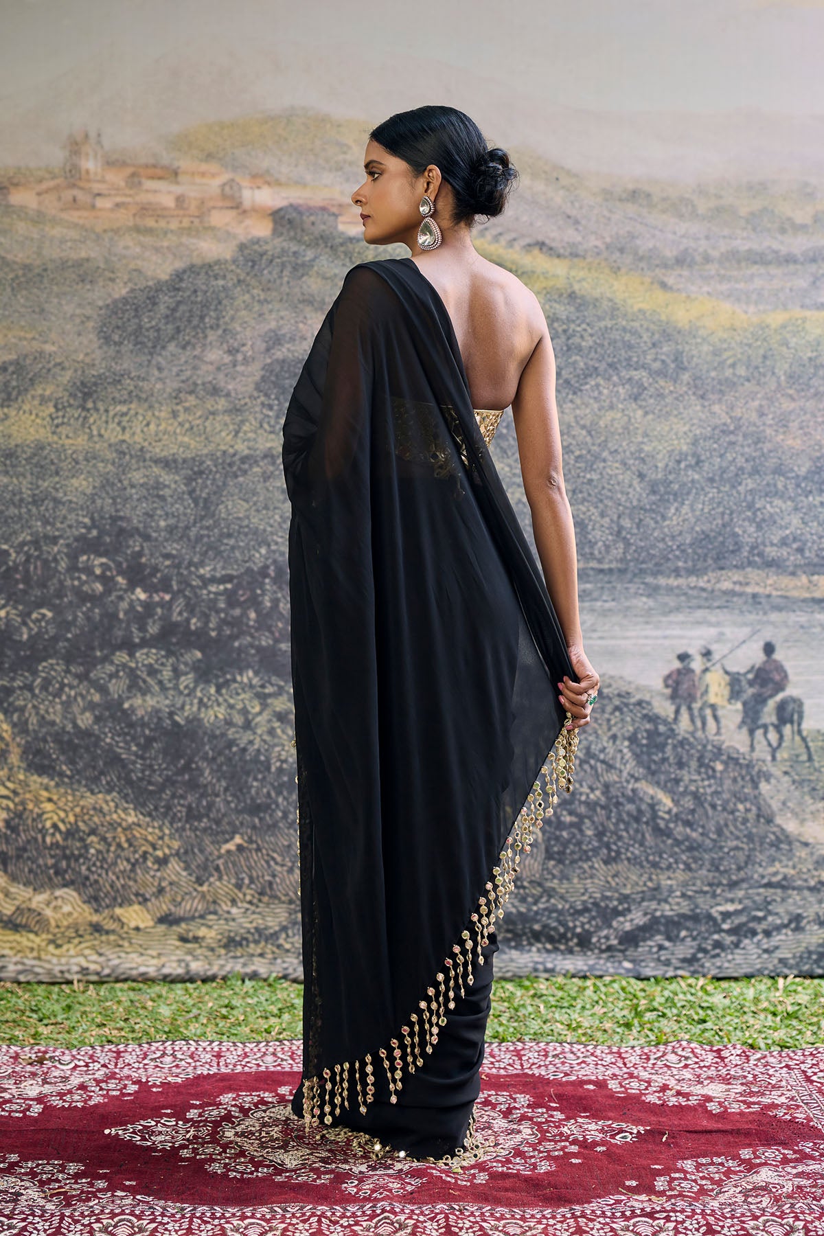 Shyama Mirror Pre-Draped Saree Set