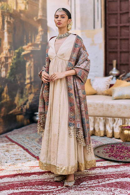 Sharanya Anarkali and Jamawar Shawl Set