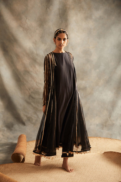 Kala Azmat Jacket Set