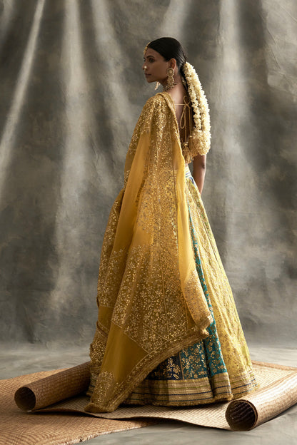 Qurbat Lehenga Set
