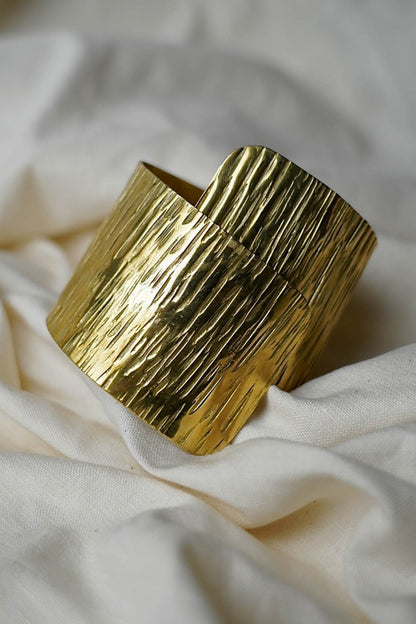 Etched Elegance