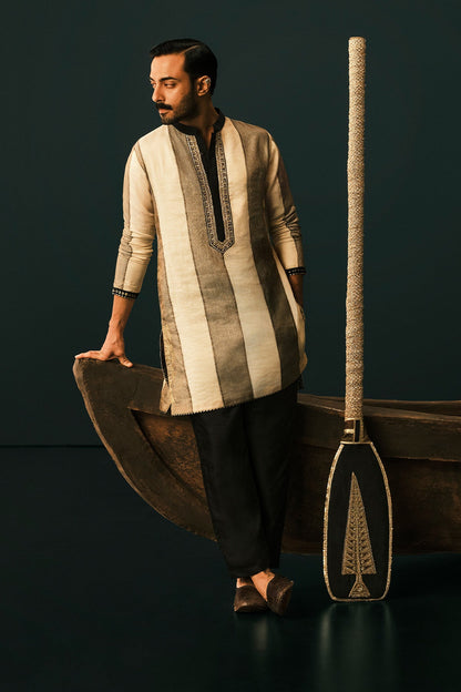 Palm Pillar Black & White Kurta