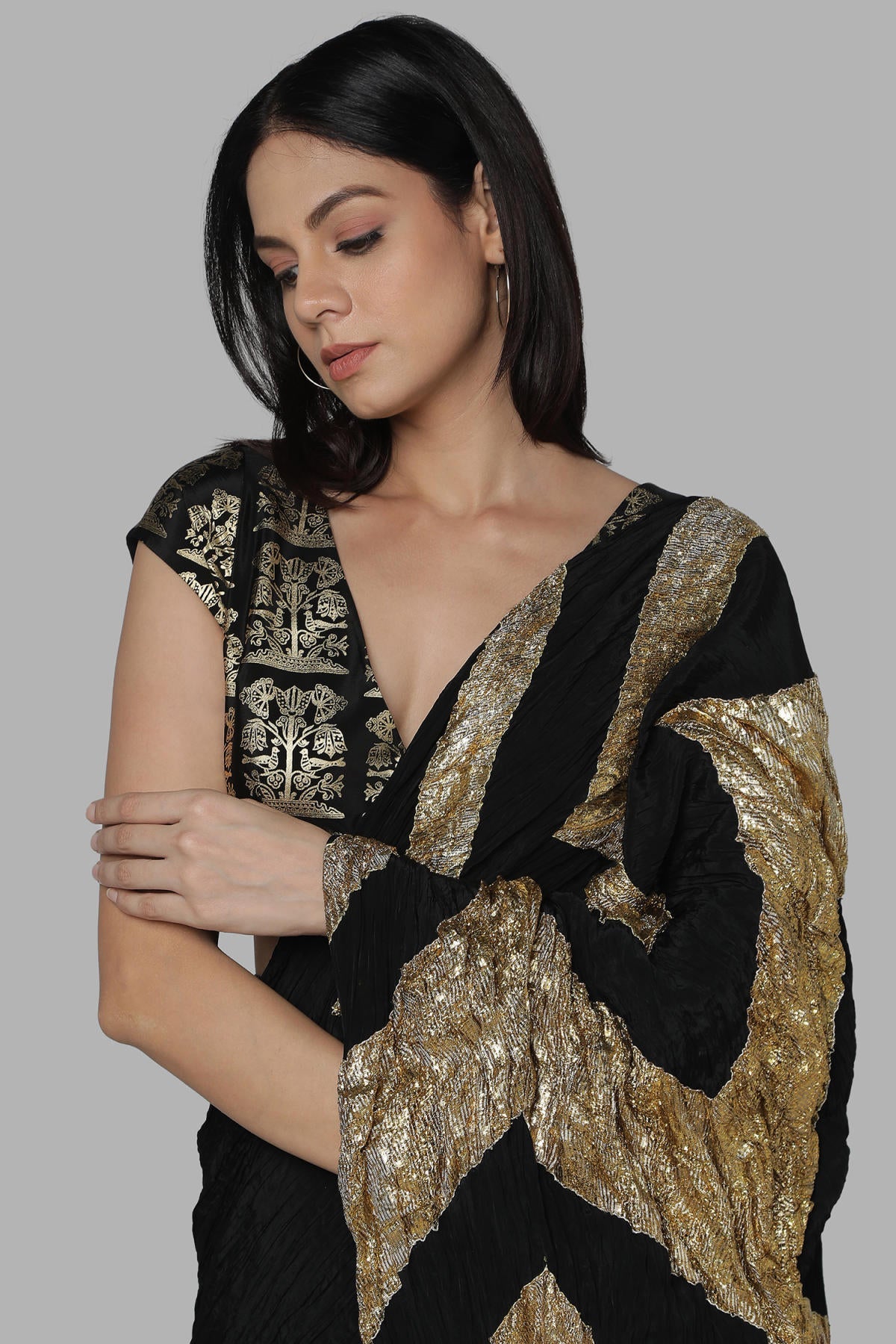 Black Bunch Of Birds Crinkle Gota Sari