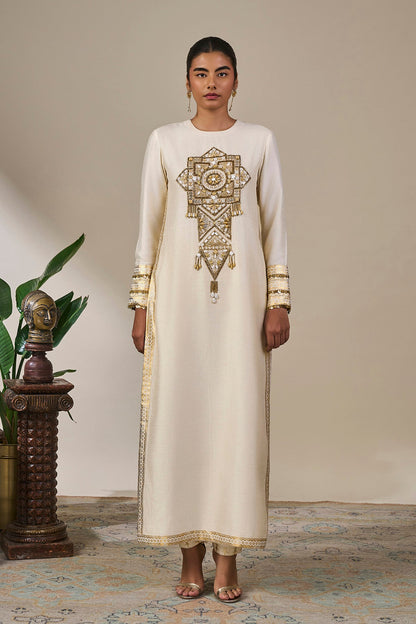 Ivory Anaar Chronicles Kurta Set