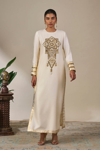 Ivory Anaar Chronicles Kurta Set