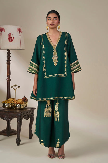 Green Kathakali Muse Kurta Set