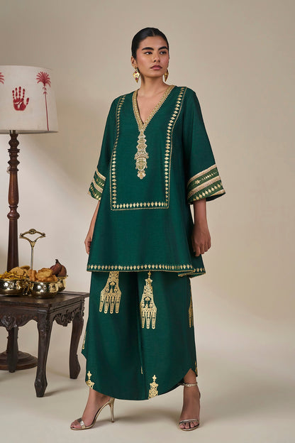 Green Kathakali Muse Kurta Set
