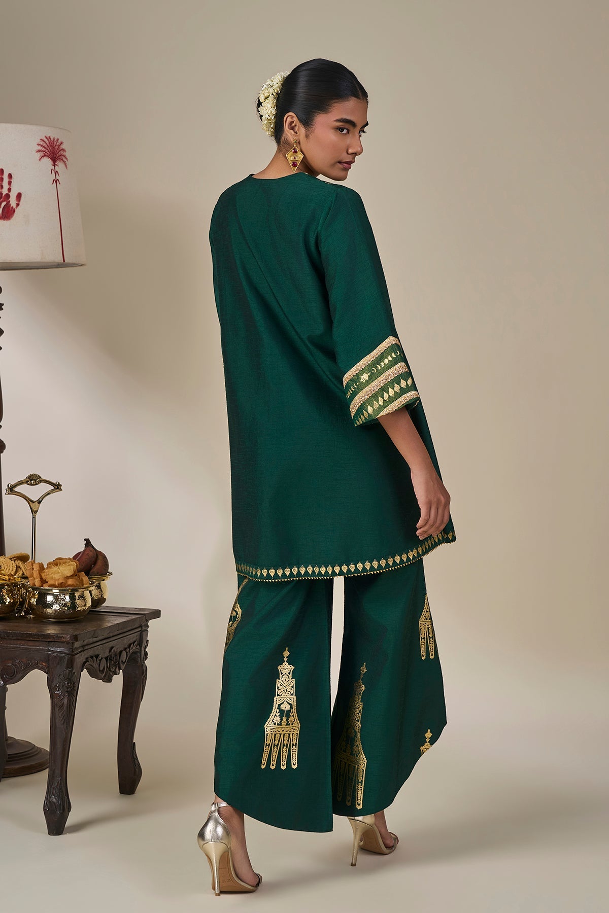 Green Kathakali Muse Kurta Set