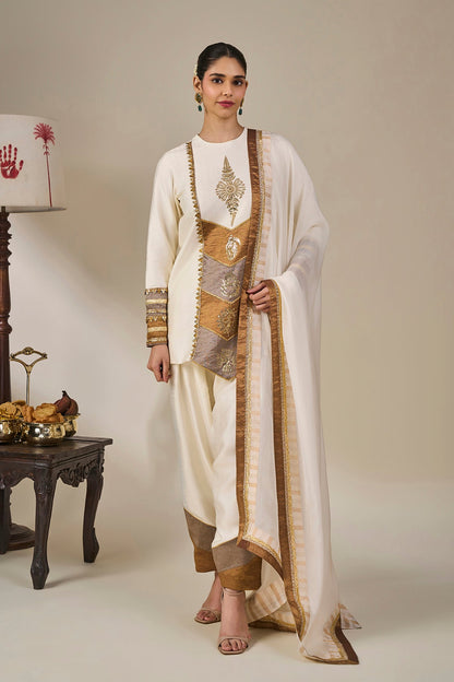 Ivory Heirloom Muse Kurta Set