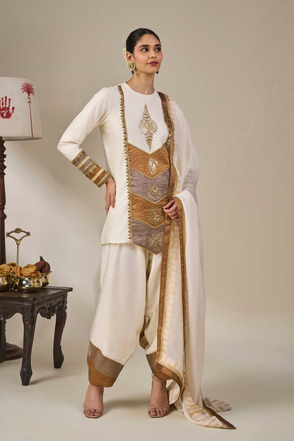 Ivory Heirloom Muse Kurta Set