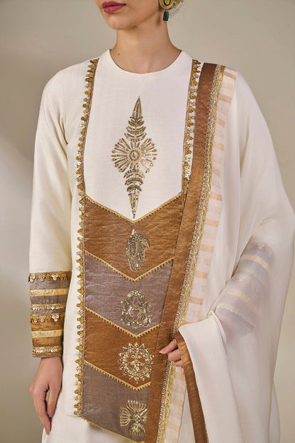 Ivory Heirloom Muse Kurta Set