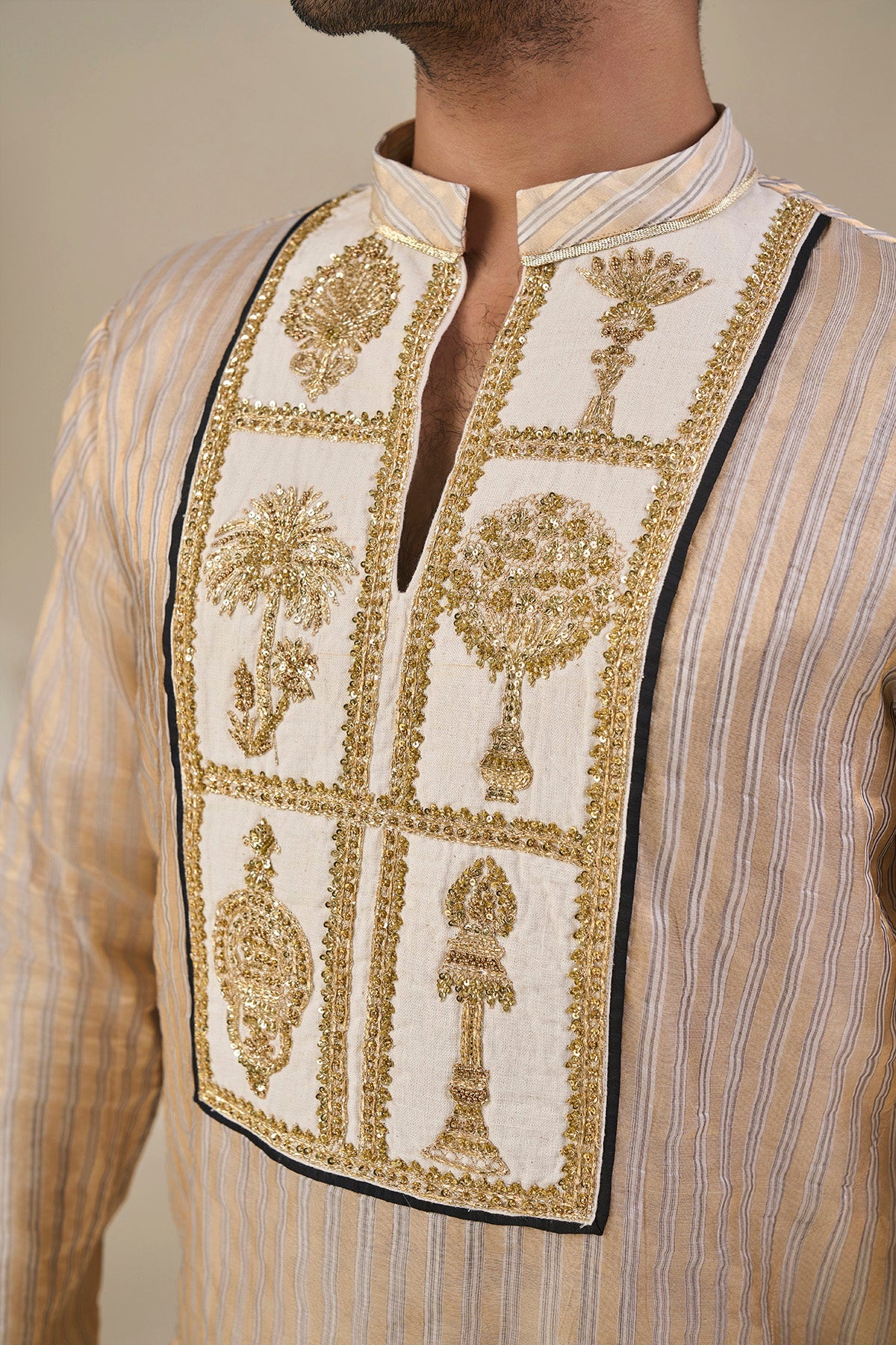 Ivory Kochi Conch Lungi Set