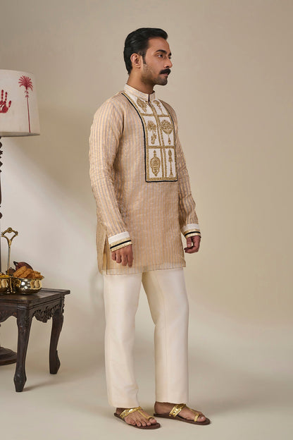 Ivory Kochi Conch Lungi Set