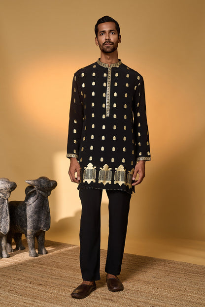 Black Turtle Tale Kurta Set