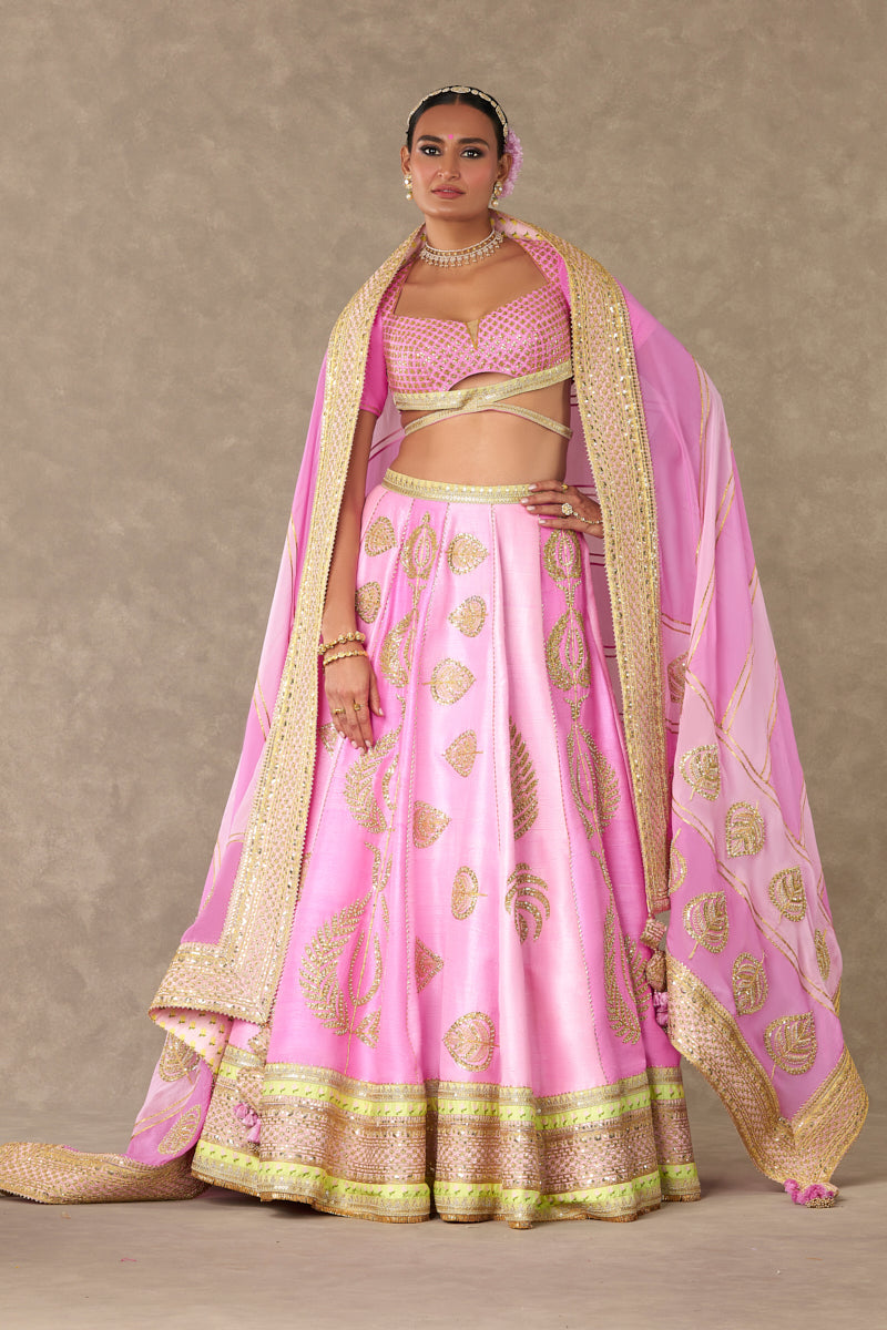 Barfi Pink Sitara Dil Lehenga Set - Paaro