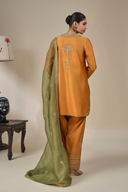 'Dil Dhoop Chaav' Kurta Set