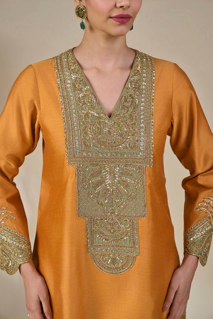 'Dil Dhoop Chaav' Kurta Set