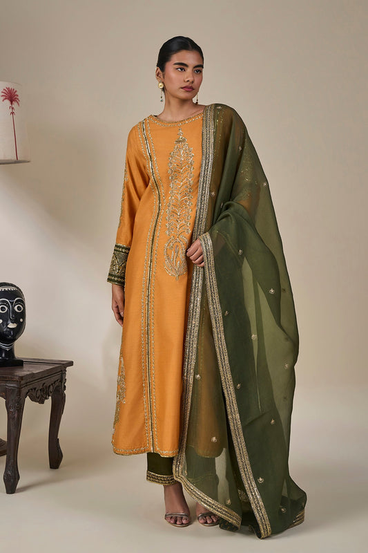 'Meetha Paan Pataka' Kurta Set