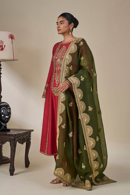 'Ishq Ilaichi' Kurta Set