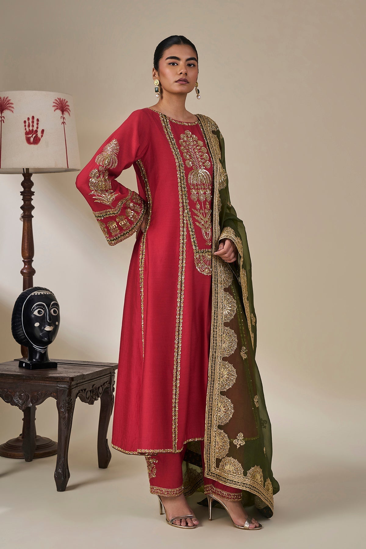 'Ishq Ilaichi' Kurta Set