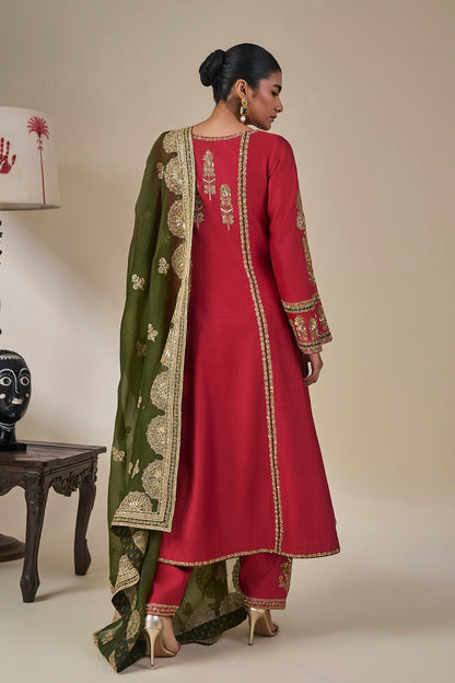 'Ishq Ilaichi' Kurta Set