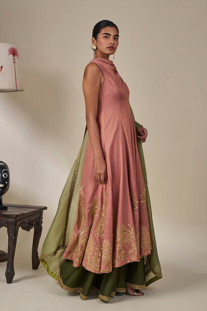 'Gulkand Gulnaar' Anarkali Set