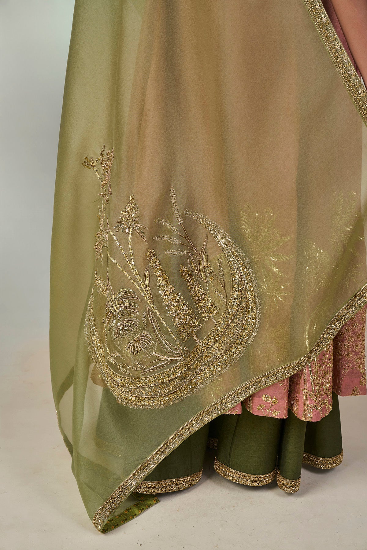 'Gulkand Gulnaar' Anarkali Set