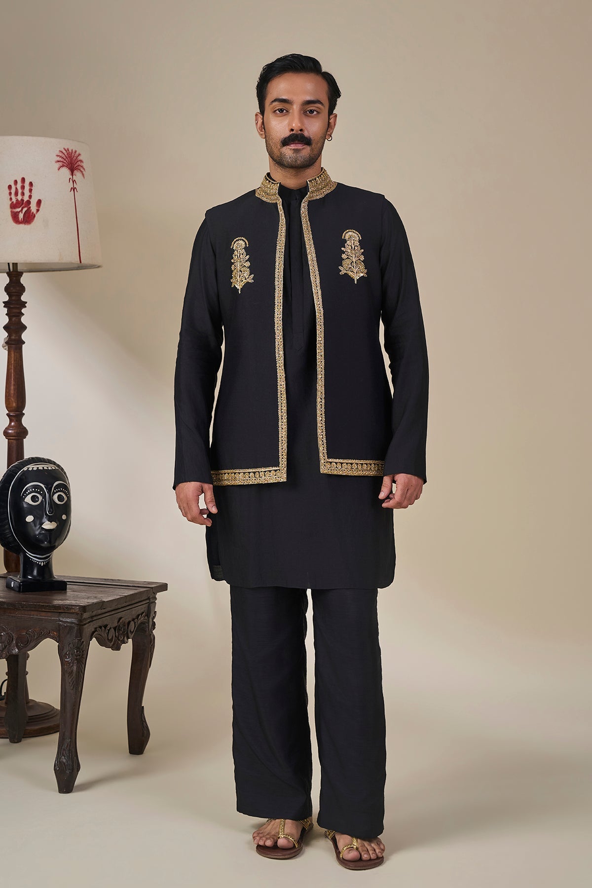 Black 'Khushboo Khwaab' Bandi Set