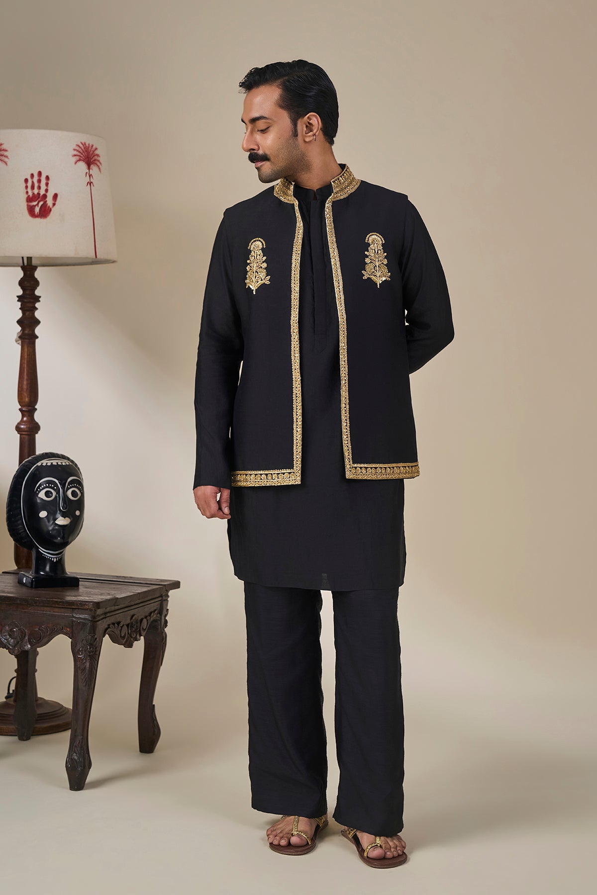 Black 'Khushboo Khwaab' Bandi Set
