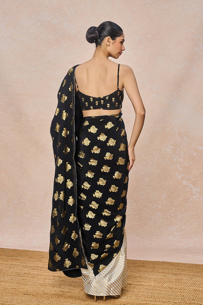 Black And White Fin Lake Saree