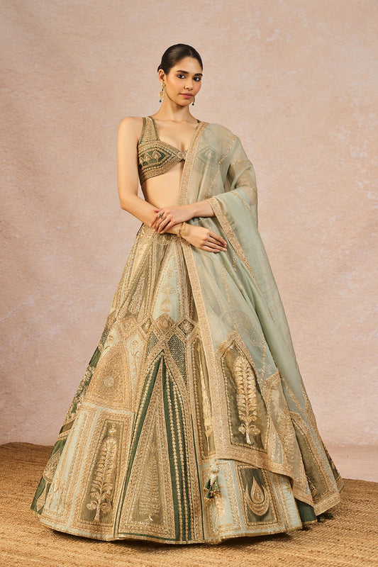 The 'Jaise Koi Sapna' Lehenga